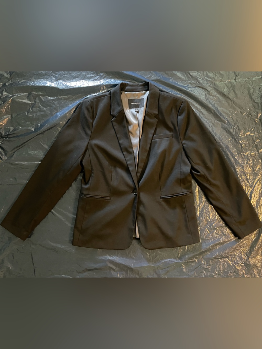 Banana Republic women’s Black blazer